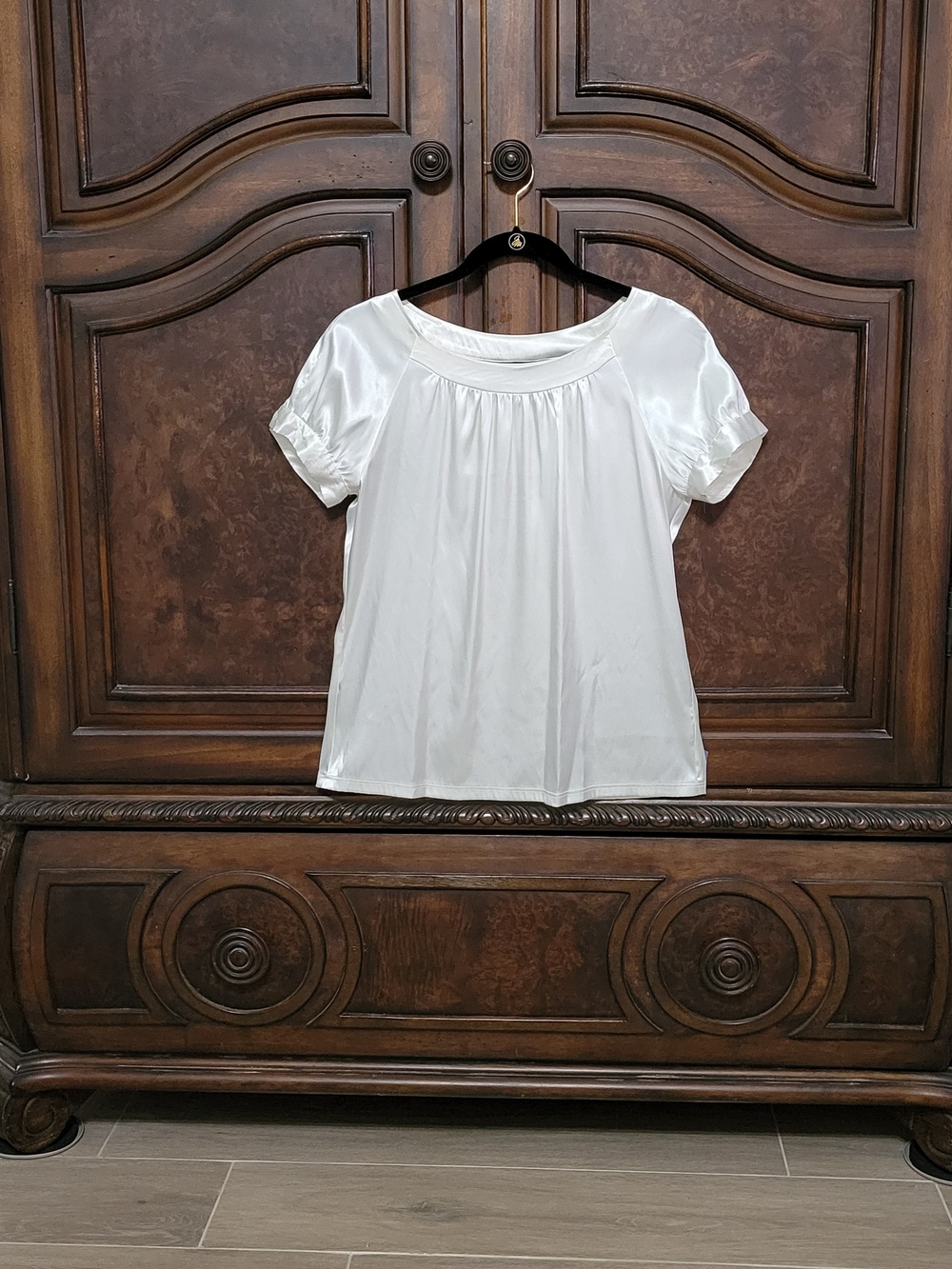 New York & Company Winter White Short-Sleeve Gathered Yoke Blouse